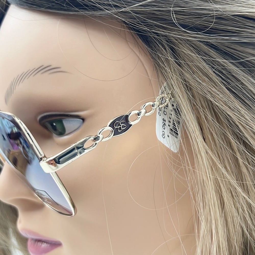 Jessica Simpson Sunglasses - Picture 3 of 6